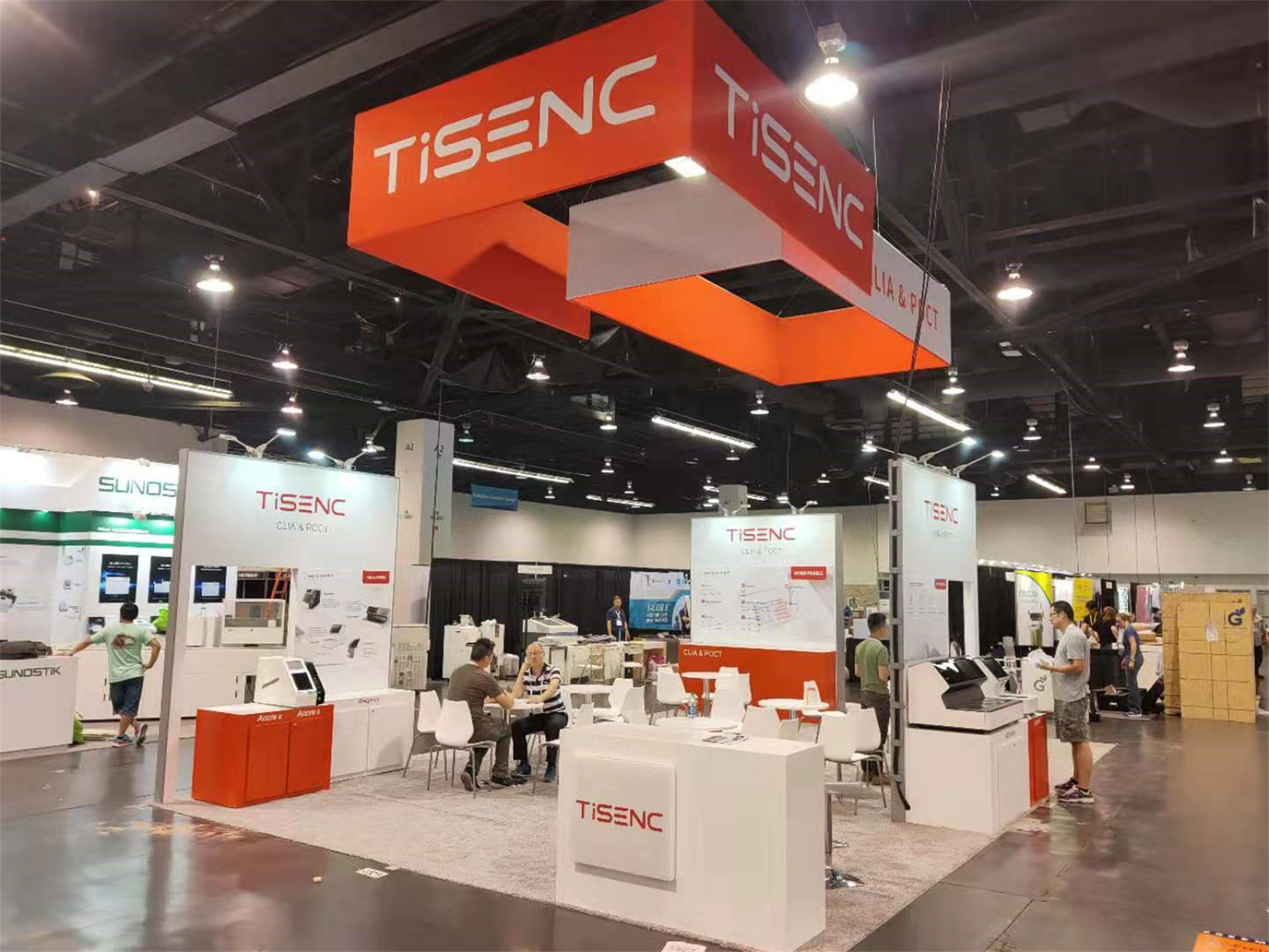 Tisenc 20′ x 20′ AAOS Custom Trade Show Booth Rental